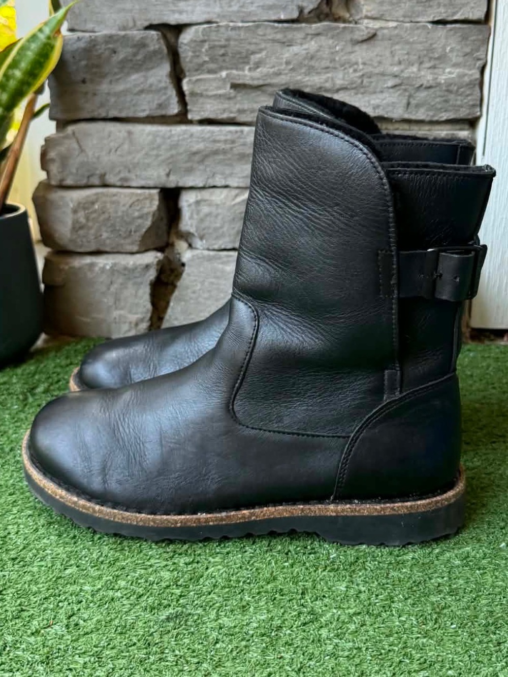 Birkenstock Uppsala Shearling Black Leather Womens Boots